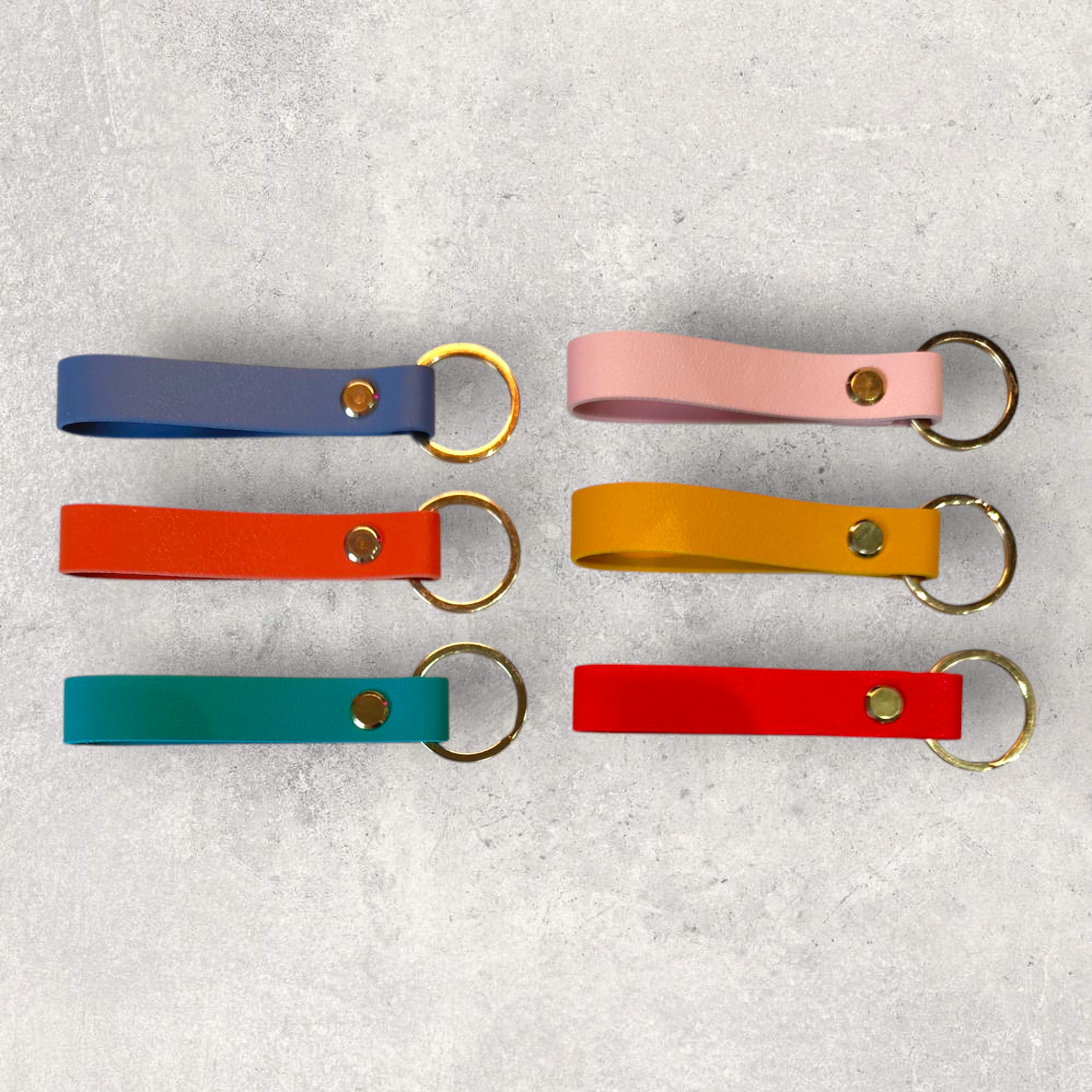 Leren sleutelhanger gepersonaliseerd kraamcadeau met naam