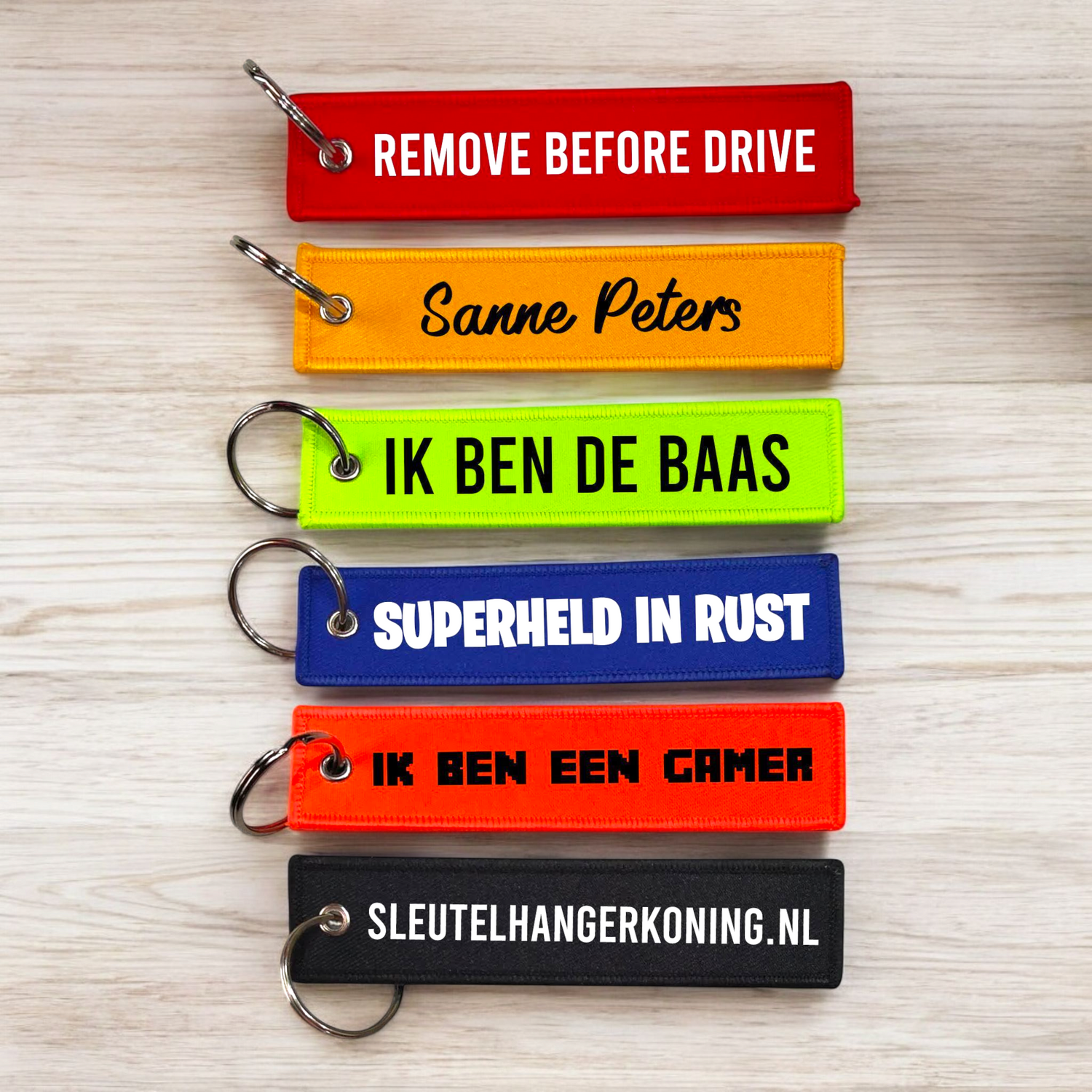 remove before flight sleutelhanger met eigen tekst