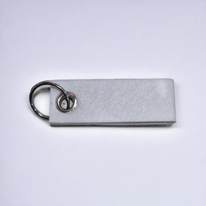vilt sleutelhanger wit